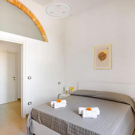 -cavour 8- 3 With Views - Near The Tower Apartment Pisa