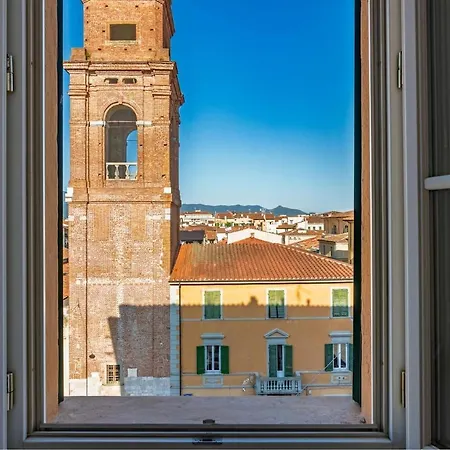 -cavour 8- 3 With Views - Near The Tower Apartment Pisa