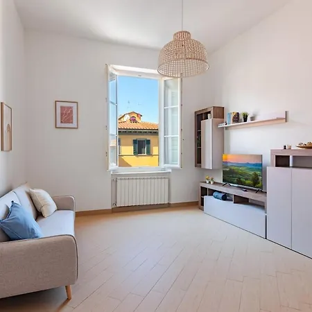 -cavour 8- 3 With Views - Near The Tower