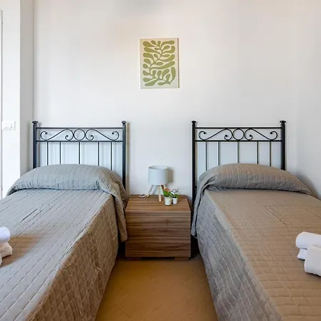 -cavour 8- 3 With Views - Near The Tower Pisa