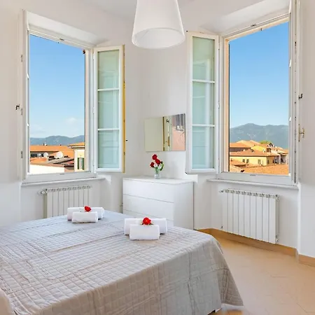 -cavour 8- 3 With Views - Near The Tower Piza