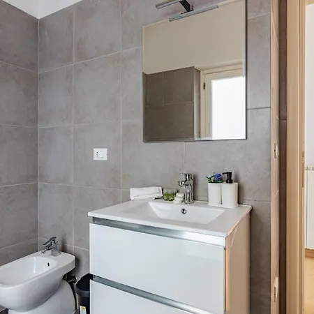 -cavour 8- 3 With Views - Near The Tower Appartement